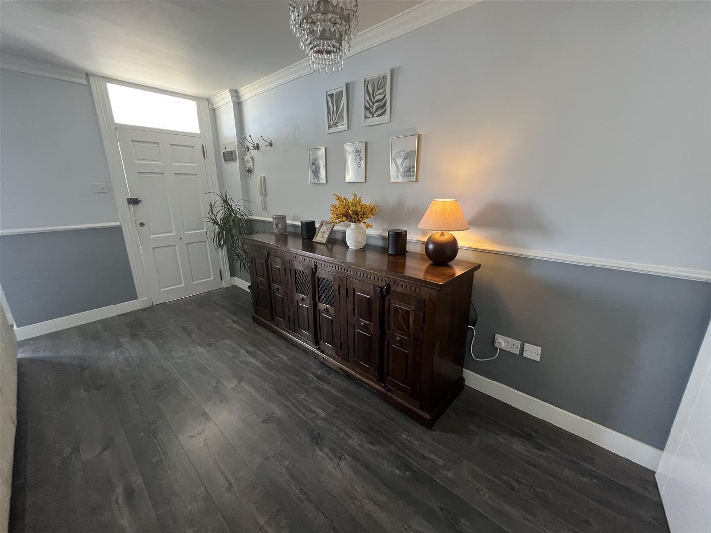 Image of Apartment - 4 Bedrooms - 2 Bathrooms for Sale in Sunset Close-Gibraltar, Image 18